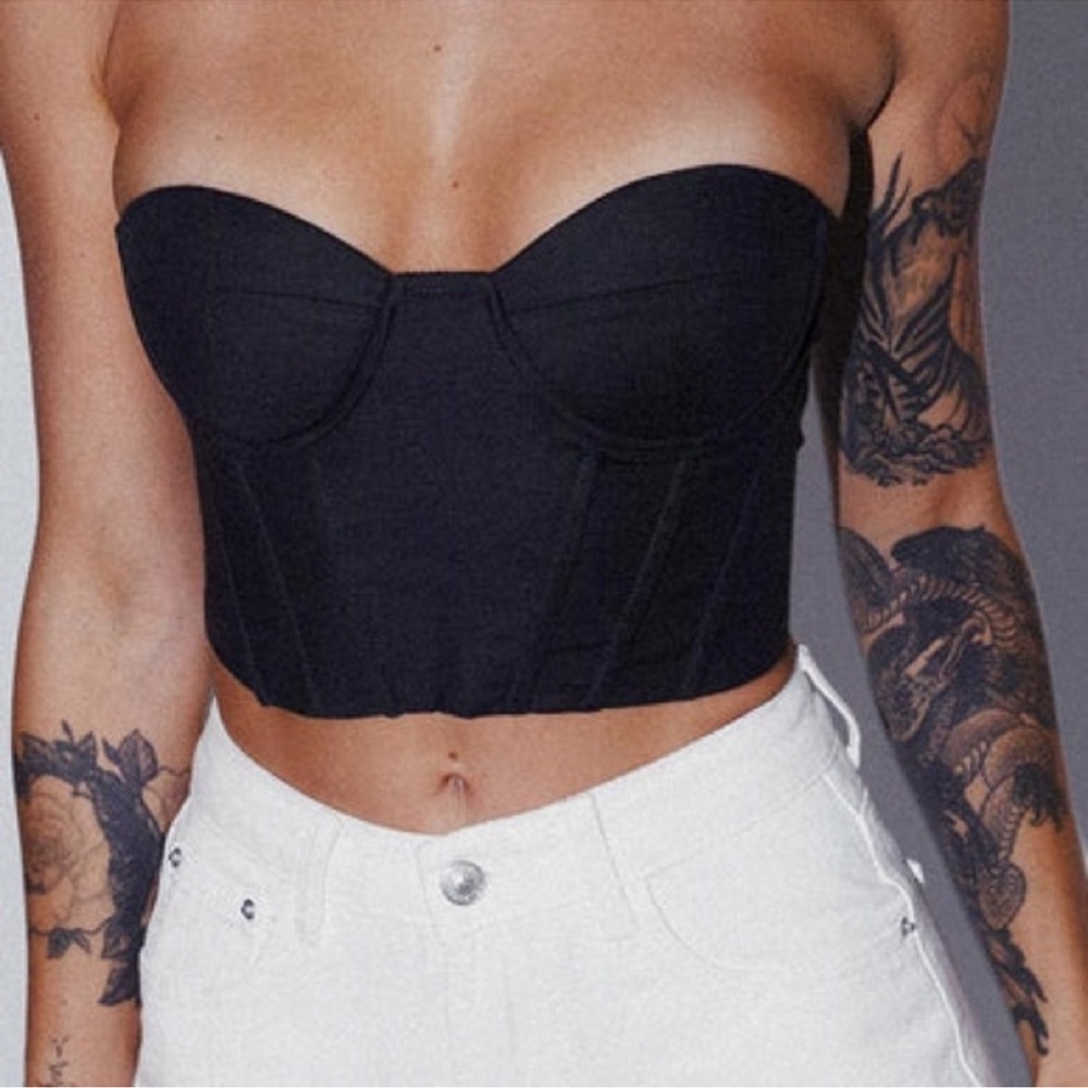 Black Bustier Crop Top with Sweetheart Neckline